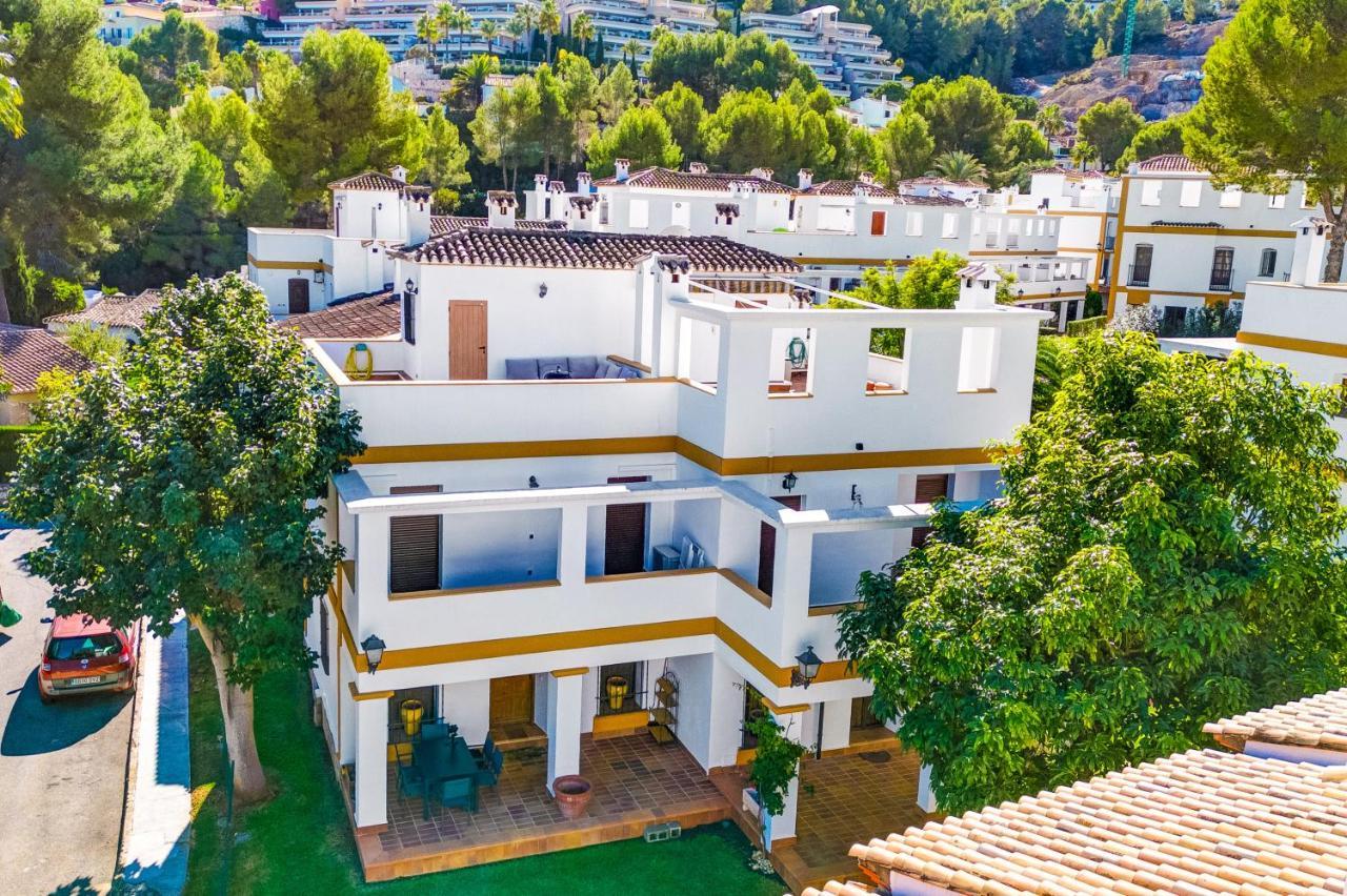 Ruhiges Eckreihenhaus Mit Pool In La Sella Zarzas One Denia Villa Педрегер Екстериор снимка